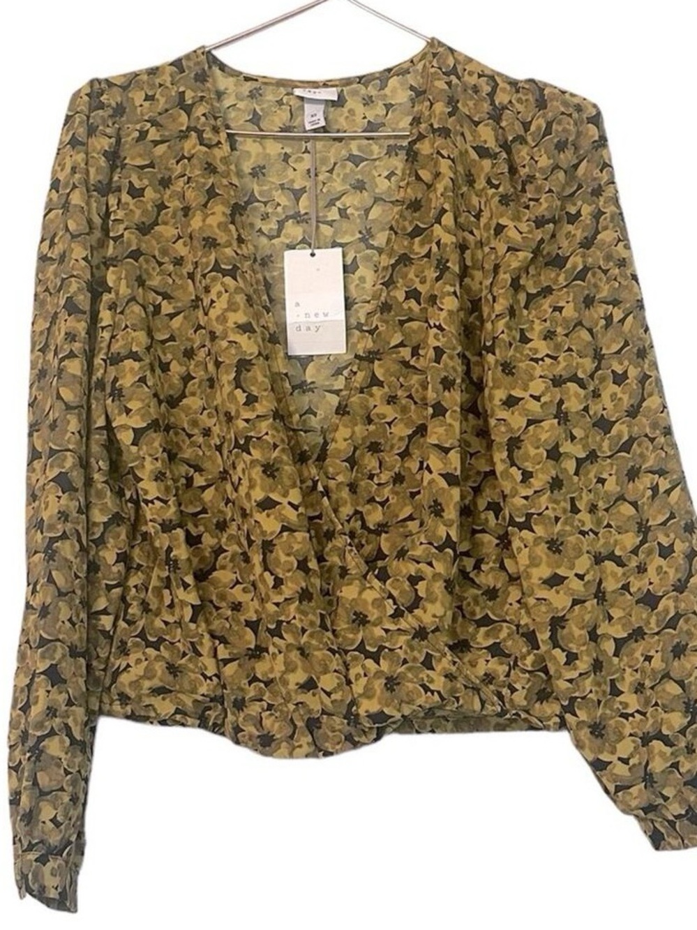 Blouse-like Lightweight Jacket